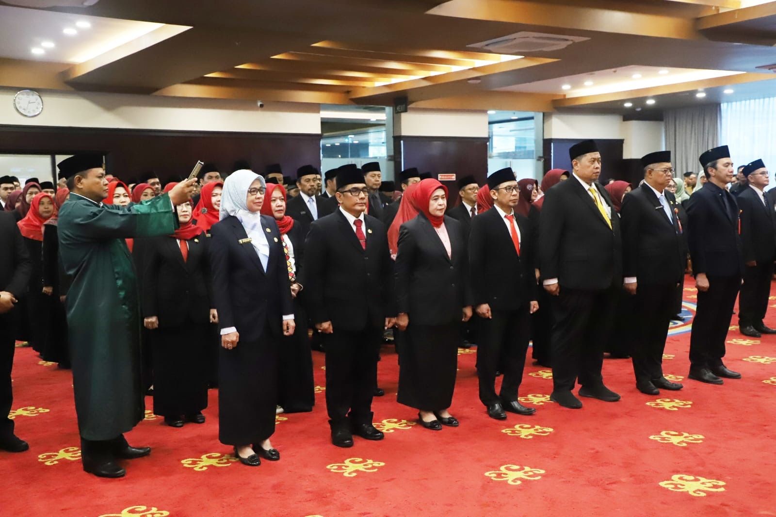 Muhaimin dan bersama puluhan pejabat lainnya dilantik Gubernur Kaltim Rudy Mas'ud / Pemprov Kaltim