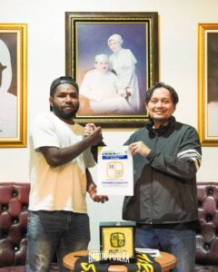 Ricky Cawor bersama Presiden Barito Putera Hasnuryadi Sulaiman