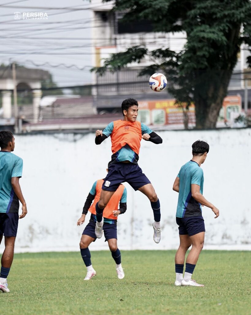 Leo Tupamahu membenahi lini belakang Persiba Balikpapan / Persiba Balikpapan