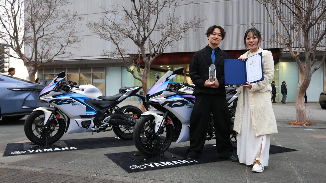 Warna Karya Anak Bangsa Antar Yamaha YZF-R3/R25 Raih Auto Color Award 2025 di Jepang