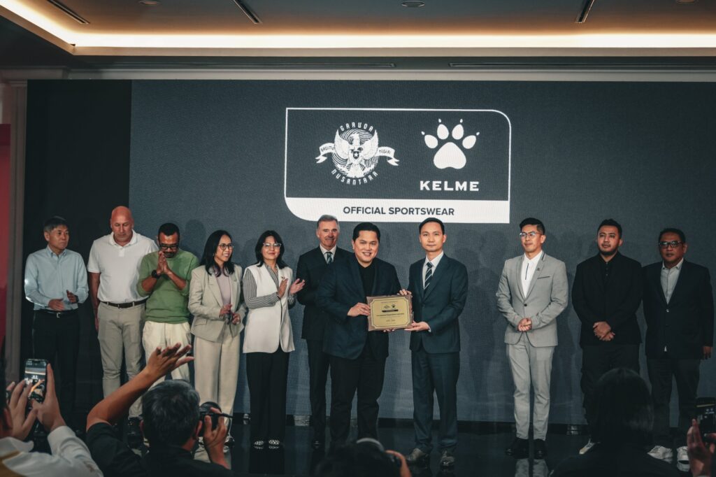 PT Garuda Sepak Bola Indonesia (GSI) resmi mengumumkan kerja sama strategis dengan Kelme sebagai apparel resmi Tim Nasional Sepak Bola Indonesia / PSSI
