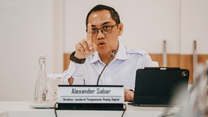 Direktur Jenderal Pengawasan Ruang Digital, Alexander Sabar / Komdigi