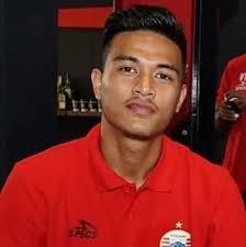 Aed Tri Oka / FB Persela