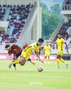 Laga Barito Putera vs Persipura Jayapura di Stadion Lukas Enembe yang berakhir 1-4 / FB Barito Putera