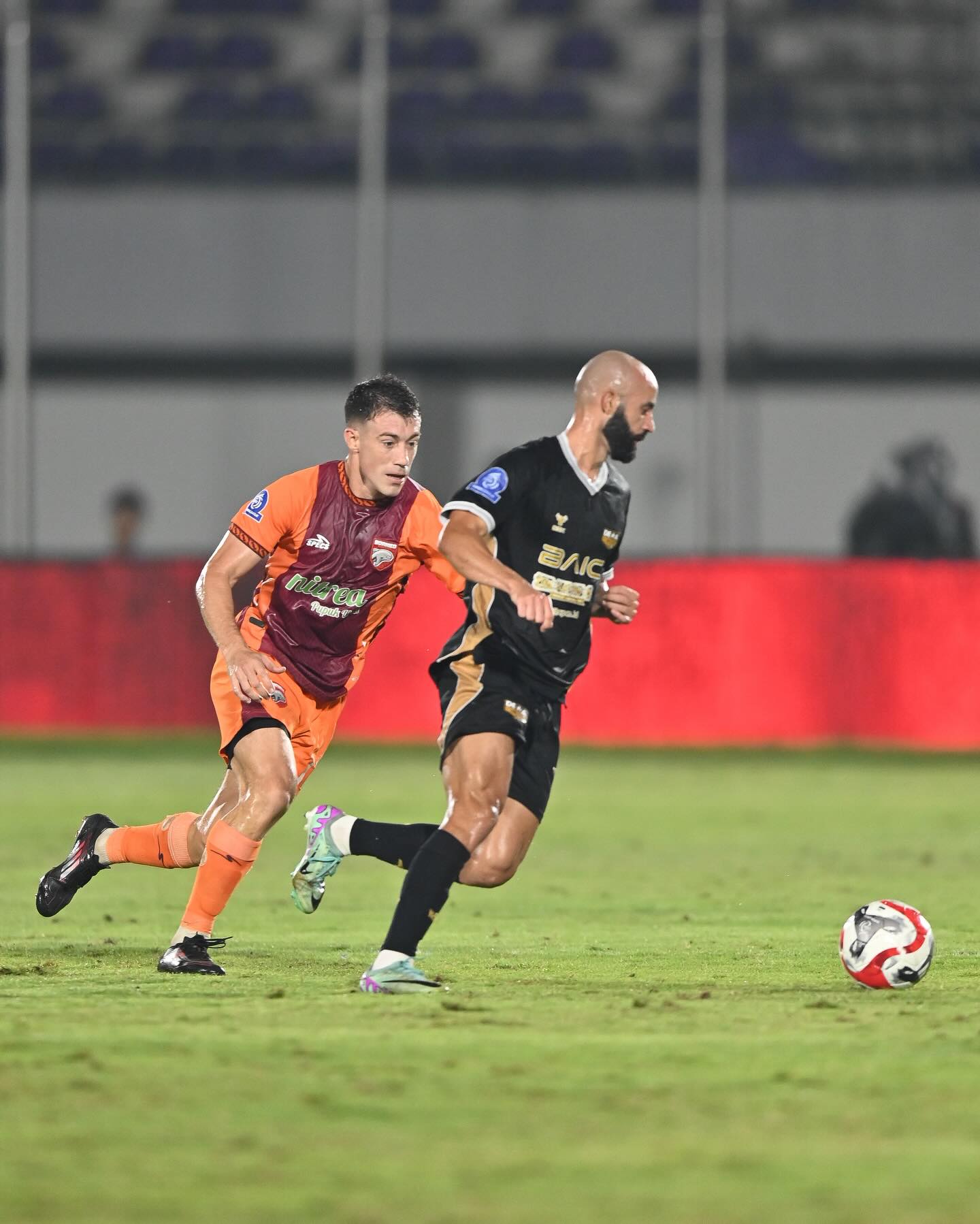 Laga antara Dewa United FC vs Borneo FC yang berakhir dengan skor 2-1 / FB Borneo FC