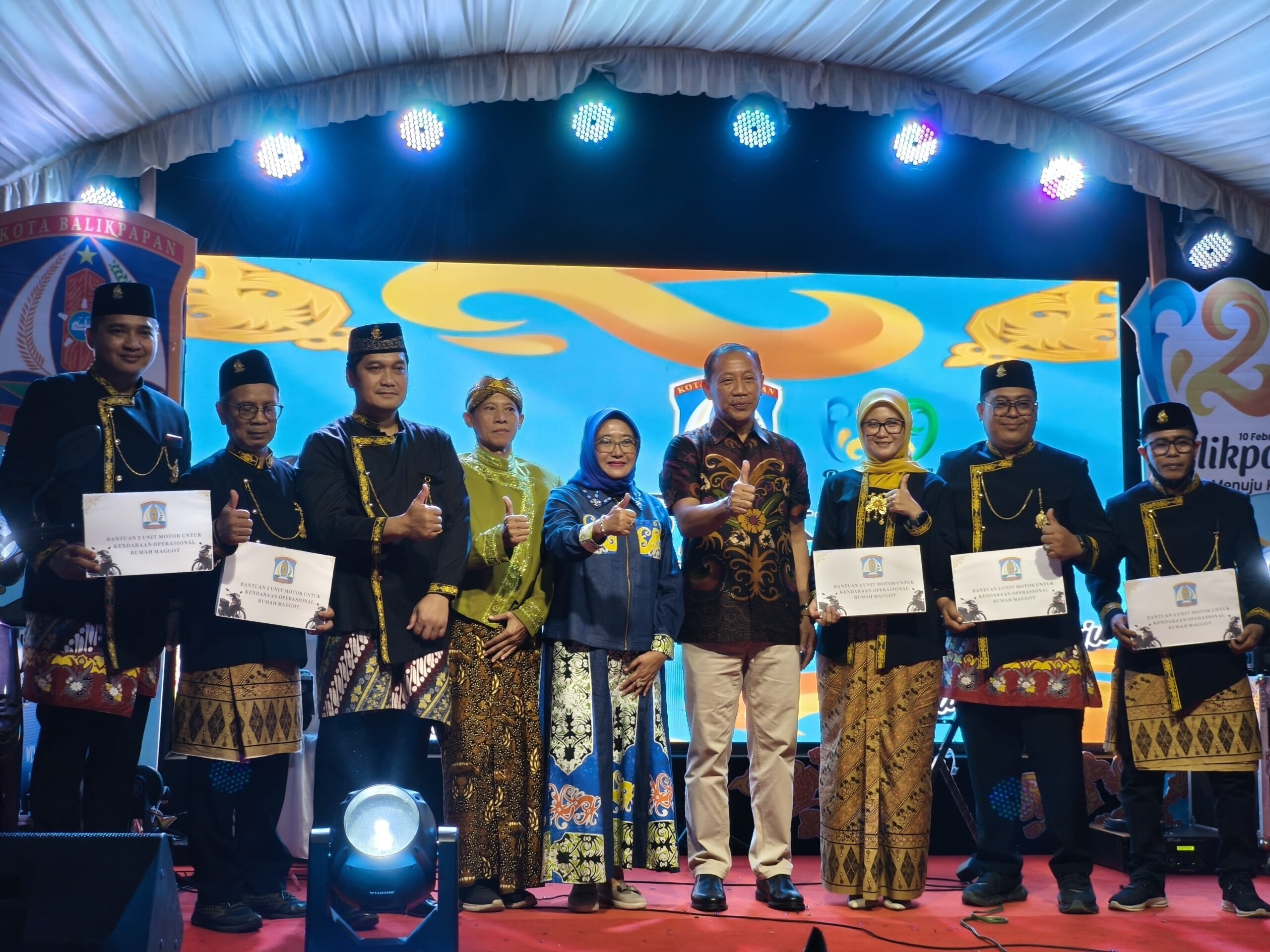 Penyerahan bantuan operasional rumah maggot kepada KSM di Kecamatan Balikpapan Kota, bertepatan dengan Syukuran HUT ke-129 Kota Balikpapan.