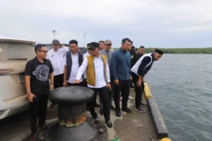Gubernur Kalimantan Timur Rudy Mas'ud (Harum) meninjau langsung Kawasan Ekonomi Khusus Maloy Batuta Trans Kalimantan (KEK MBTK)