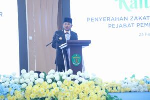 Gubernur Kaltim Rudy Mas:'ud dalam Kaltim Berzakat yang digelar di Olah Bebaya Kantor Gubernur Kaltim, Senin (23/2/2026)