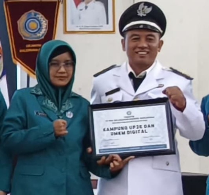 Lurah Gunung Samarinda Sarjoko