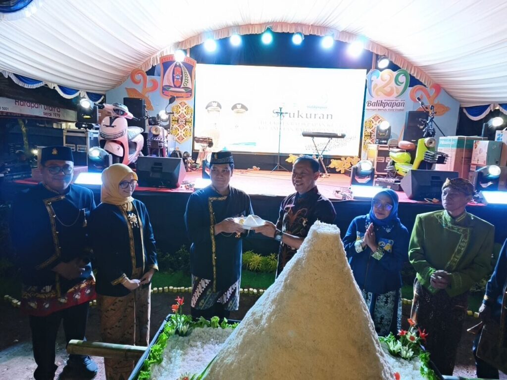 Pemkot Balikpapan merayakan Ulang Tahun dengan cara berbeda, sederhana, di kawasan Bendali Telaga Sari, Selasa malam (10/2/2026)