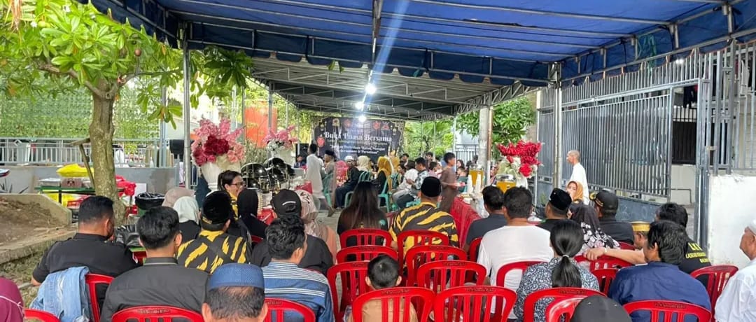 Buka puasa bersama yang digelar Laskar Kebangkitan Kutai (LKK) Kota Balikpapan di kawasan Batakan, Balikpapan Timur, Jumat (20/2/2025)