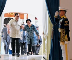 Presiden Prabowo Subianto bersilaturahmi dengan Presiden ke-5 Megawati Soekarnoputri di Istana Merdeka, Jakarta, Kamis (19/02/2026) (foto : Setneg/BPMI Setpres)