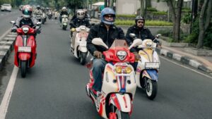 Dalam perjalanan 150 kilometer dari Bandung ke Kawah Kamojang, Grand Filano Hybrid tetap stabil di tanjakan dan irit BBM