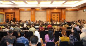 Gubernur Kaltim Rudy Mas'ud saat membuka High Level Meeting (HLM) Tim Pengendalian Inflasi Daerah (TPID) dan Tim Percepatan dan Perluasan Digitalisasi Daerah (TP2DD) di Kantor Perwakilan Bank Indonesia Kaltim, Samarinda, Jumat (6/3/2026).