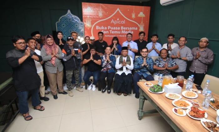 Apical perusahaan pengolah minyak nabati menggelar buka puasa bersama jurnalis di Balikpapan (foto : Syarifuddin / inibalikpapan)
