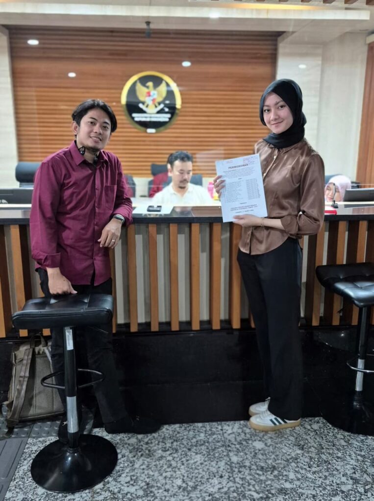 Organisasi pakar hukum Constitutional and Administrative Law Society (CALS), yang terdiri dari para dosen dan guru besar, resmi mengajukan uji materiil UU Sisdiknas dan UU APBN 2026 di Mahkamah Konstitusi (MK), Selasa (17/3/2026). (foto : IST)