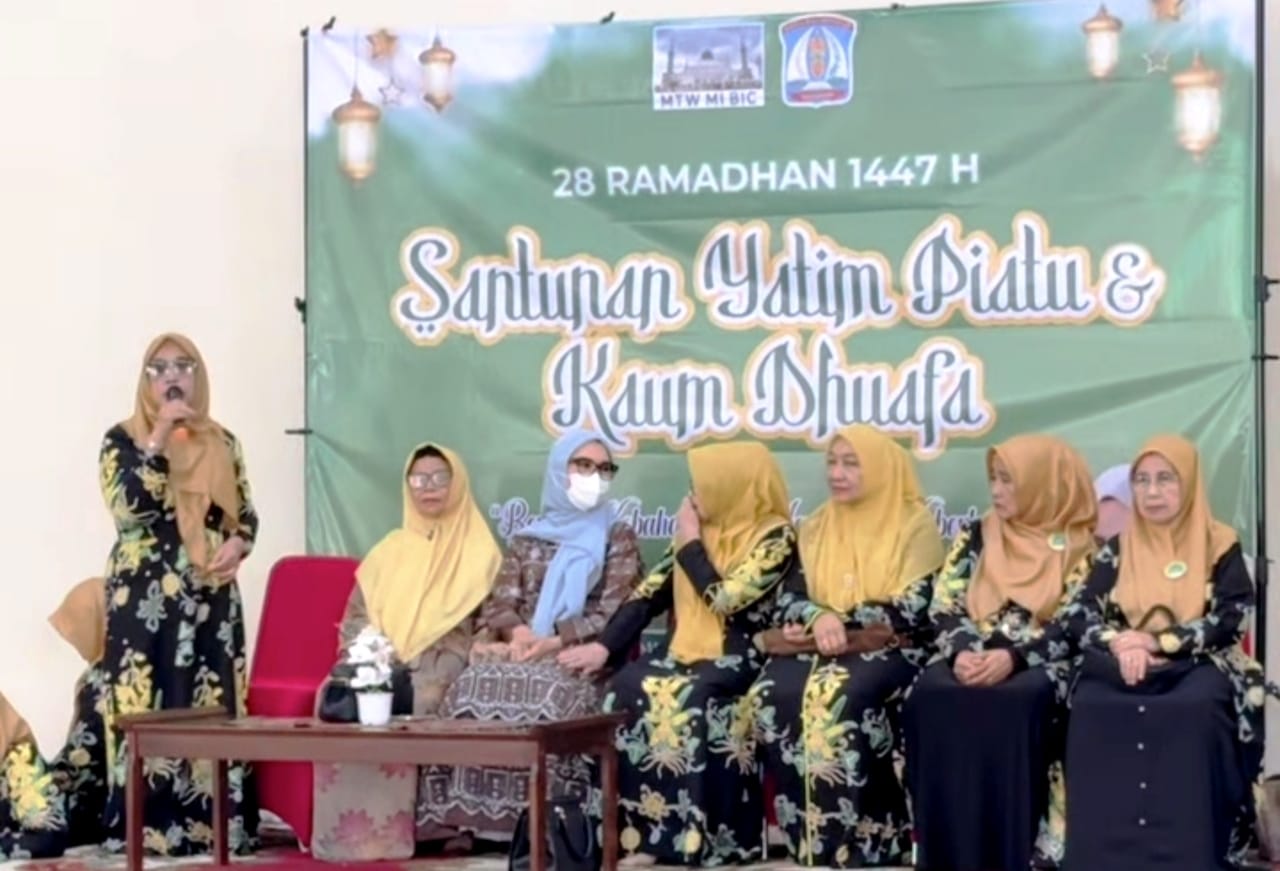 komunitas sosial bersama pekerja BIC dan keluarga besar Pondok Pesantren Al Banjari menggelar aksi nyata berbagi cinta kepada puluhan anak yatim piatu serta kaum dhuafa