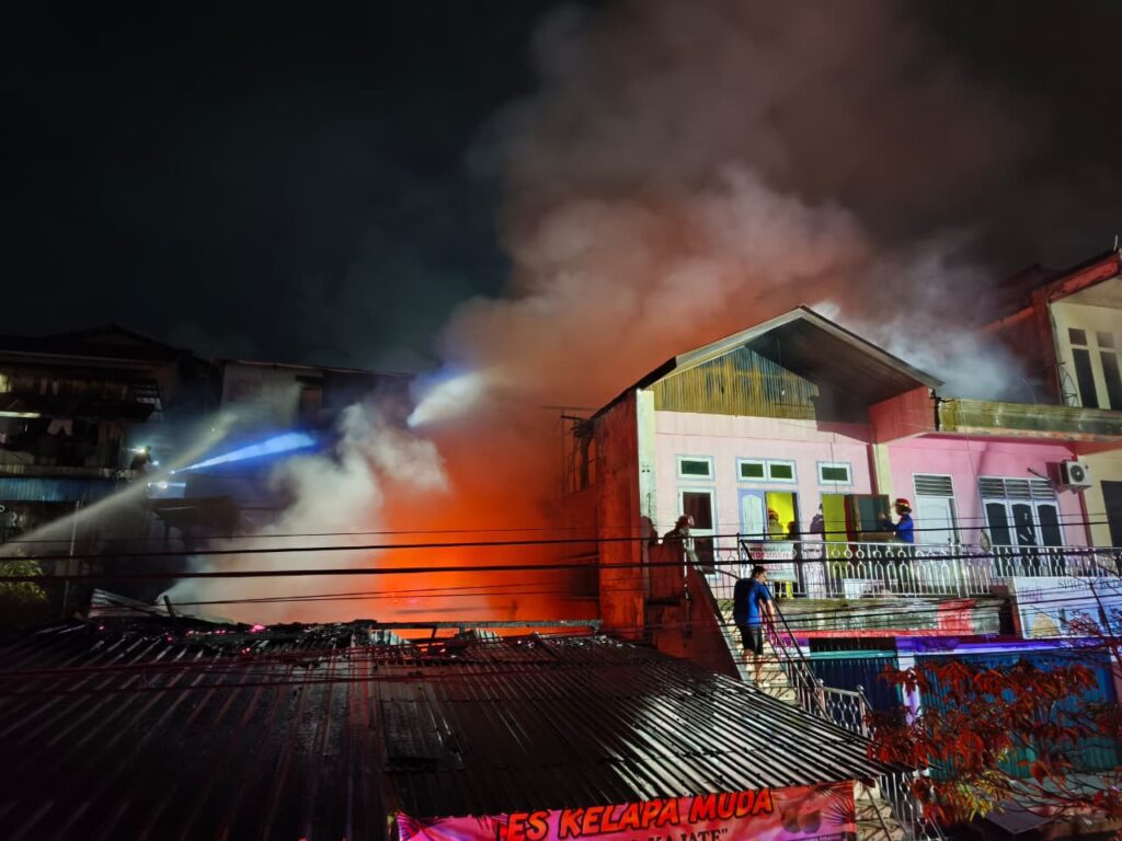 Musibah kebakaran kembali melanda kawasan padat penduduk di Kelurahan Karang Rejo, Balikpapan Tengah, pada Senin (30/3/2026) sore