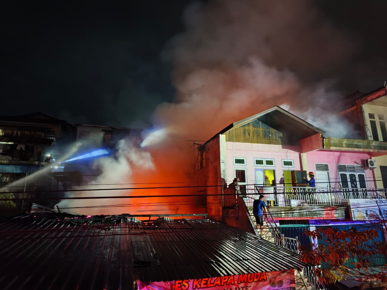 Musibah kebakaran kembali melanda kawasan padat penduduk di Kelurahan Karang Rejo, Balikpapan Tengah, pada Senin (30/3/2026) sore