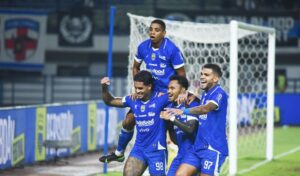 Persib Bandung saat mencatat kemenangan meyakinkan dengan skor 5-0 atas Madura United pada pertandingan pekan ke-23 Super League 2025/26 di Stadion Gelora Bandung Lautan Api (GBLA), Kamis, 26 Februari 2026. (foto : Persib.co.id)