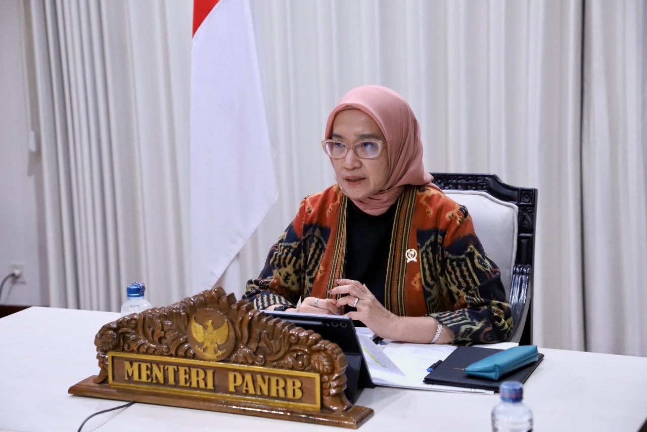 Menteri PANRB Rini Widyantini