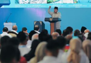 Presiden Prabowo dalam sambutannya pada acara groundbreaking proyek hilirisasi nasional tahap II di Refinery Unit IV Cilacap, Jawa Tengah, pada Rabu (29/04/2026). (foto : BPMI Setpres)