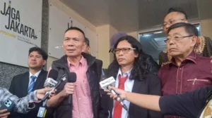 Rismon Hasiholan Sianipar