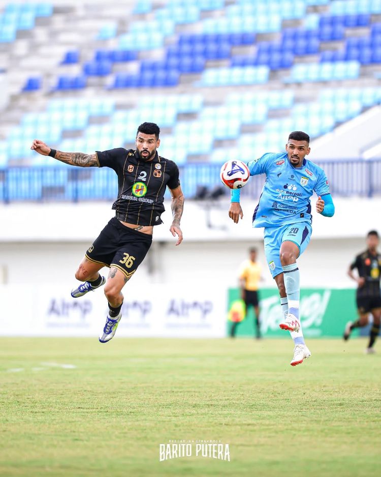 Laga Persela Lamongan vs Barito Putera yang berakhir 1-1 (foto : Oficial Barito Putera)