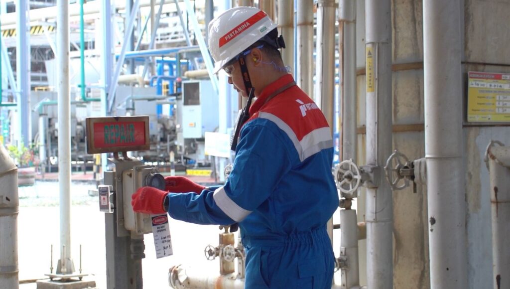 Sebanyak 25 pekerja dari berbagai unit PT Pertamina Patra Niaga (PPN) Kilang Balikpapan kini dipercaya menjadi Duta Corporate Life Saving Rules (CLSR).