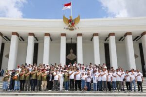 Komisi Pemilihan Umum (KPU) se-Indonesia melakukan kunjungan kerja ke IKN.