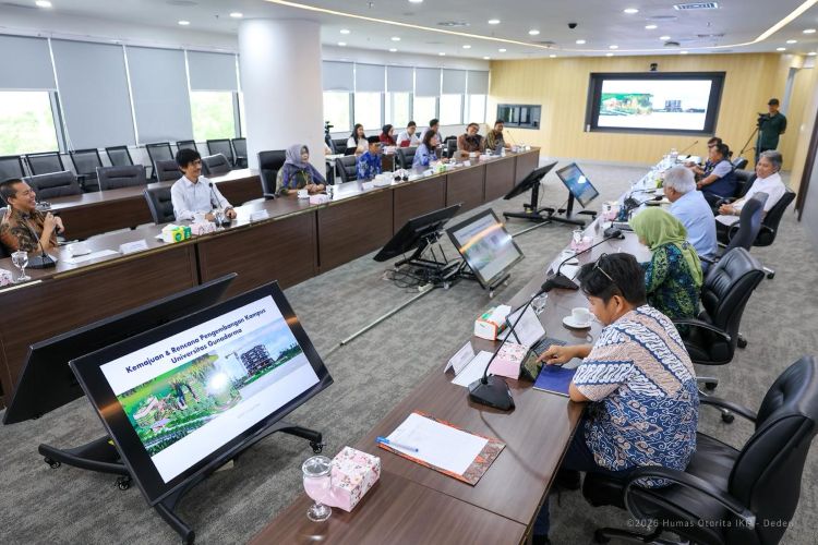 Kepala Otorita IKN, Basuki Hadimuljono, menyambut kunjungan Universitas Gunadarma di Kantor Balai Kota Otorita IKN, pada Kamis (16/04/2026)