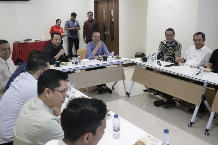 Gubernur Kalimantan Timur, Rudy Mas’ud, melakukan inspeksi mendadak (sidak) ke Hotel Atlet di kawasan Gelora Kadrie Oening, Sempaja, Rabu (22/4/2026).