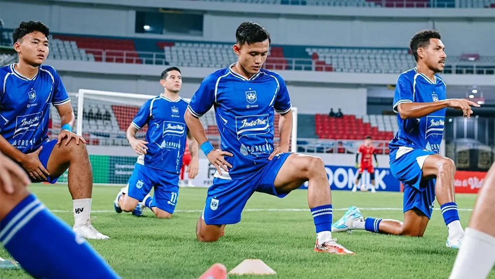 Pemain PSIS Semarang sedang berlatih (foto : Ileague)