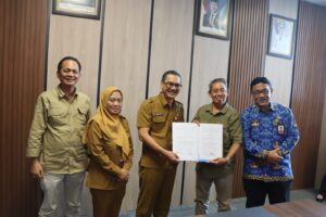 Dispora Kaltim, Senin (6/4/2026), dilakukan penandatanganan resmi Naskah Perjanjian Hibah Daerah (NPHD) Tahun Anggaran 2026