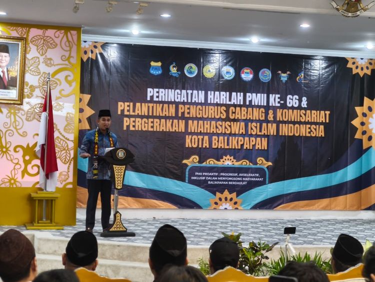 Wali Kota Rahmad Mas’ud melantik pengurus PMII Balikpapan pada Harlah ke-66. Ia berpesan agar kader PMII aktif berkontribusi bagi daerah dan menjaga lingkungan.