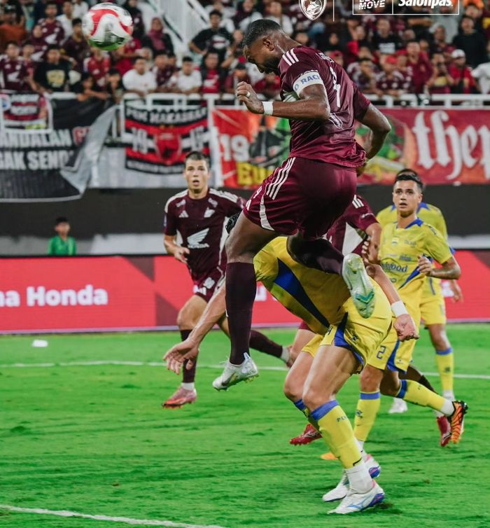 Laga PSM Makassar vs Persib Bandung yang berakhir dengan skor 1-2 (foto : Oficial PSM Makassar)