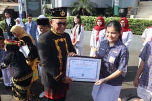 Peringatan Hari Pendidikan Nasional (Hardiknas) Tahun 2026 di Kalimantan Timur berlangsung khidmat dan sarat makna. (foto : Pemprov)