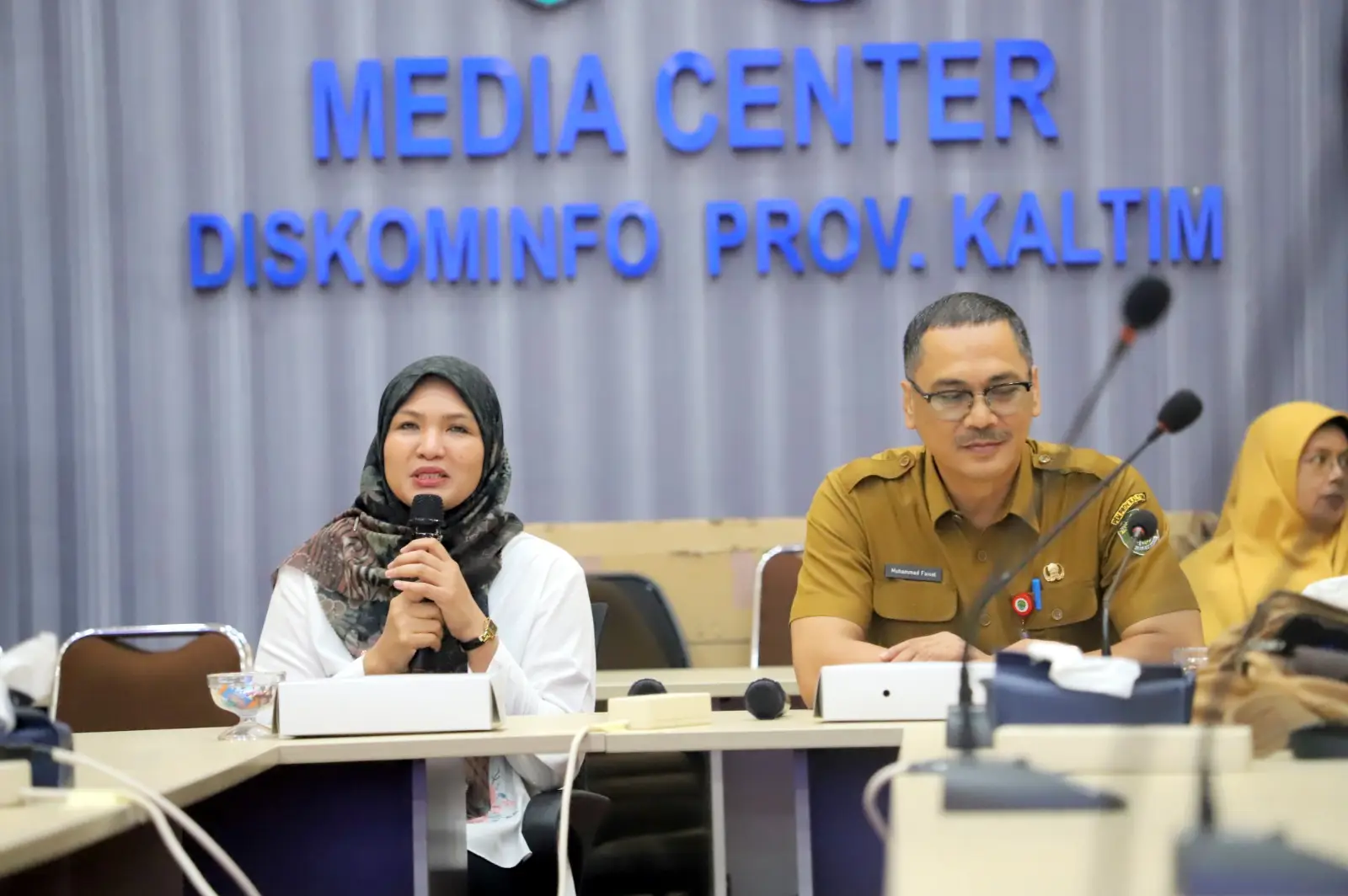 Pelaksana Tugas (Plt) Kepala Biro Umum Setdaprov Kaltim, Astri Intan Nirwany memaparkan secara terbuka transparansi pengelolaan aset dan anggaran dalam Jumpa Pers yang digelar pada Selasa (5/5/2026)