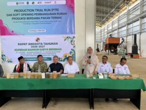 Keberadaan unit peternakan ayam petelur yang terintegrasi dengan RPB Pakan Ternak menjadi langkah strategis dalam memperkuat ekosistem peternakan rakyat di Desa Loleng kecamatan Kota bangun Kabupaten Kutai Kartanegara