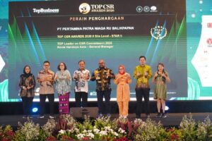 PT Pertamina Patra Niaga RU Balikpapan meraih penghargaan TOP CSR Awards 2026 kategori Star 5 dan TOP Leader on CSR Commitment 2026 di Jakarta.