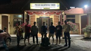 Pelaku terduka curanmor yang diamankan jajaran Polsek Balikpapan Timur (foto : IST)