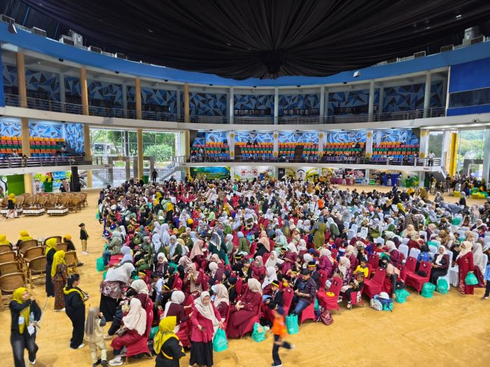 Riuh tepuk tangan dan tawa anak-anak menggema di BSCC Dome Balikpapan, Selasa (19/5/2026), saat ratusan peserta didik PAUD dari Sanggar Kegiatan Belajar (SKB) se-Kota Balikpapan tampil dalam Pentas Seni Tahun Ajaran 2025/2026.