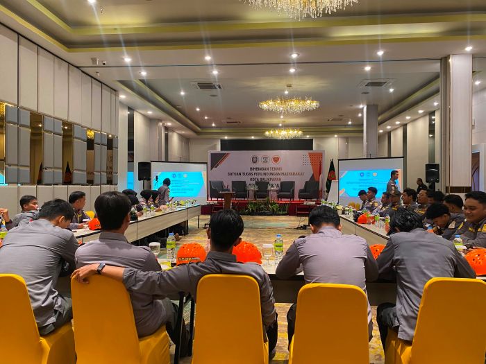 Bimbingan Teknis (Bimtek) Satuan Perlindungan Masyarakat (Satlinmas) Kota Balikpapan Tahun 2026 yang digelar secara masif di Hotel MaxOne, Rabu (20/5/2026).
