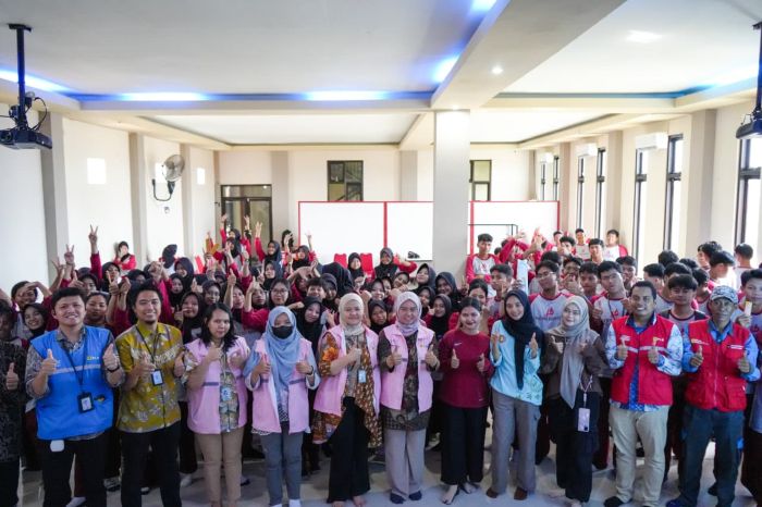 PLN menggelar sosialisasi keselamatan listrik bagi pelajar SMK Putra Bangsa, Jumat (22/5/2026).