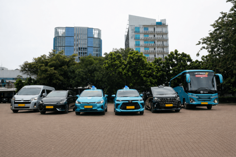 Bluebird tumbuh 11,6% di awal 2026 saat layanan transportasi online makin ramai.