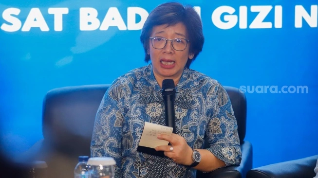Wakil Kepala Badan Gizi Nasional (BGN) Agustina Arumsari saat konferensi pers di Gedung BGN, Jakarta, Kamis (4/6/2025). [Suara.com/Alfian Winanto]