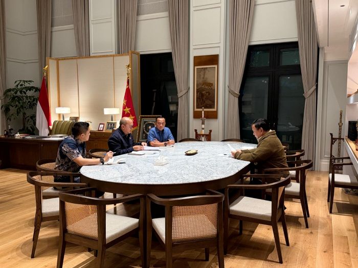 Presiden Prabowo Subianto menerima Menteri Investasi dan Hilirisasi/Kepala Danantara, Bapak Rosan Roeslani di kediaman pribadinya di Kertanegara, Jakarta, Minggu 21 Juni 2026 (foto : Setkab)