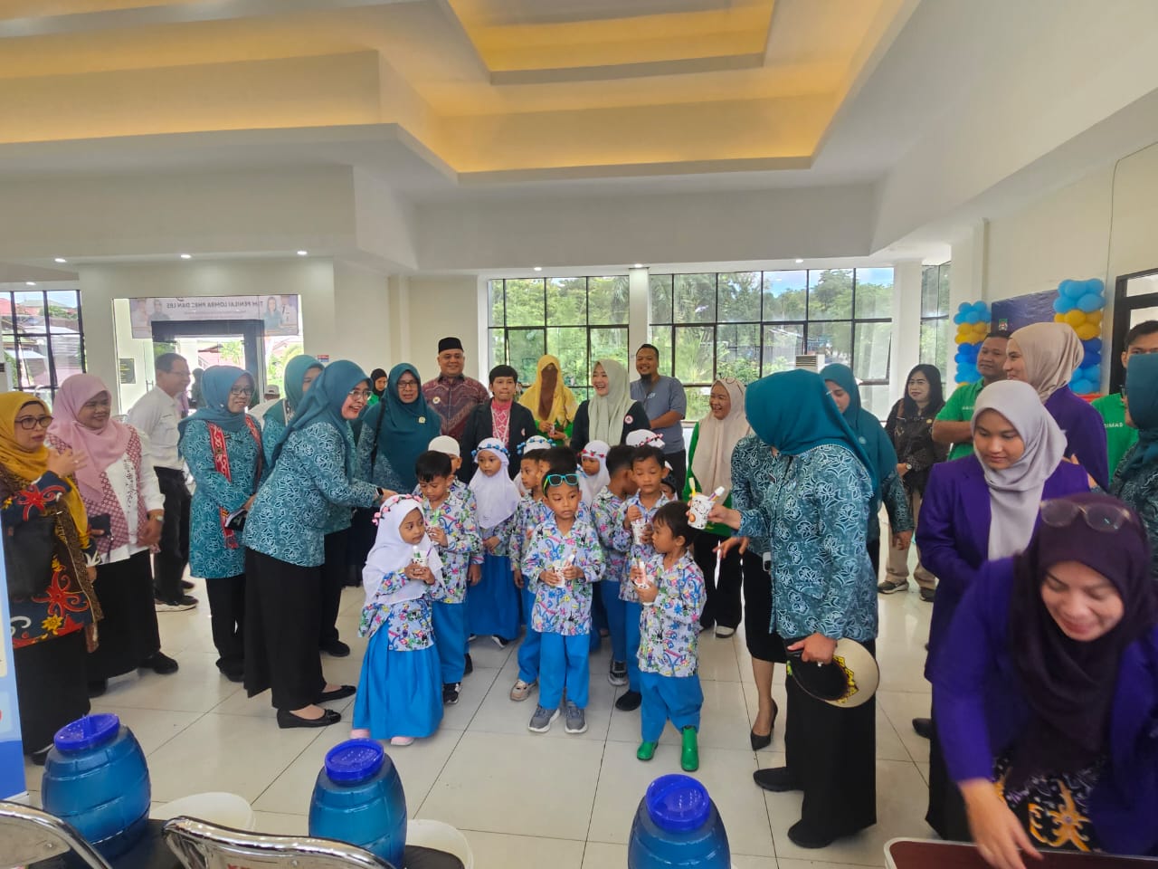 Perilaku Hidup Bersih dan Sehat (PHBS) di Kelurahan Gunung Bahagia