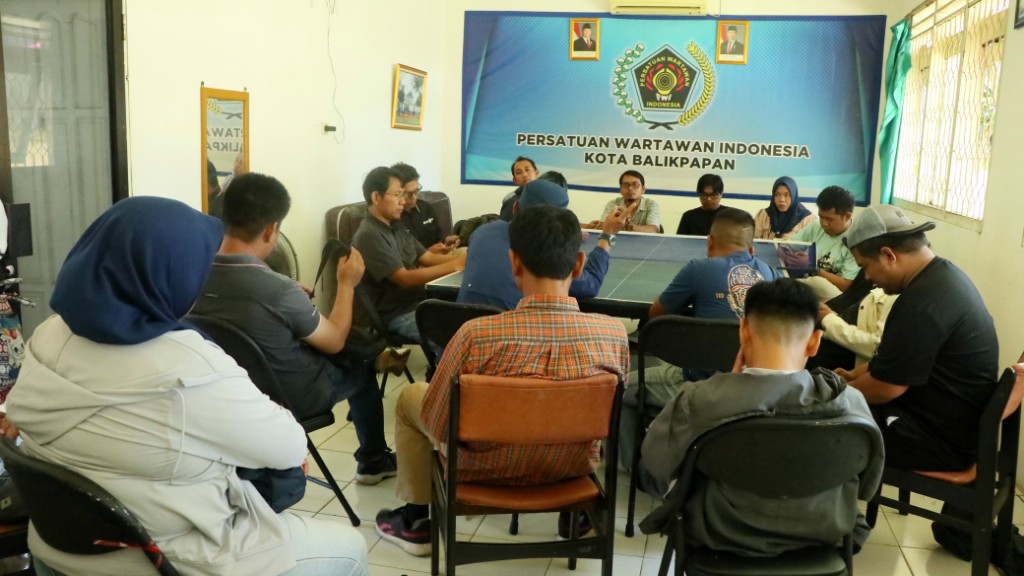 Panitia Porwada Balikpapan menggelar rapat persiapan untuk mematangkan pelaksanaan Pekan Olahraga Wartawan Daerah (Porwada) 2026 yang akan mempertandingkan sembilan cabang olahraga.