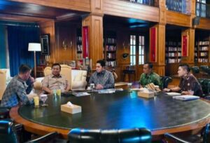 Presiden Prabowo bertemu Menteri Pemuda dan Olahraga sekaligus Ketua Umum PSSI Erick Thohir serta pelatih Timnas Indonesia, John Herdman. di Hambalang (foto : IF Erick Thohir)